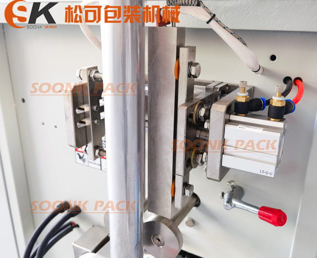 自动立式包装机象鼻式成型器图片
